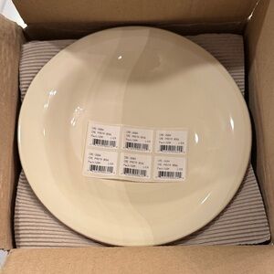 Vietri Cream Pasta bowls NEVER USED, new!